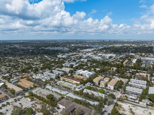 2660 NE 8th Avenue 102, Wilton Manors, FL 33334