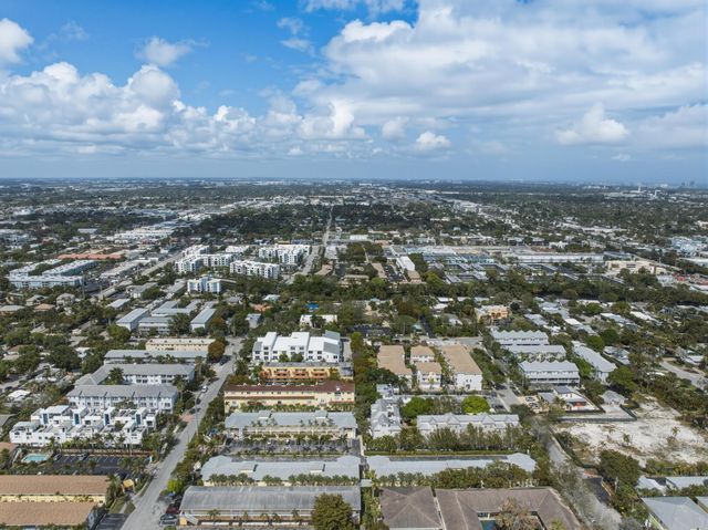 2660 NE 8th Avenue 102, Wilton Manors, FL 33334