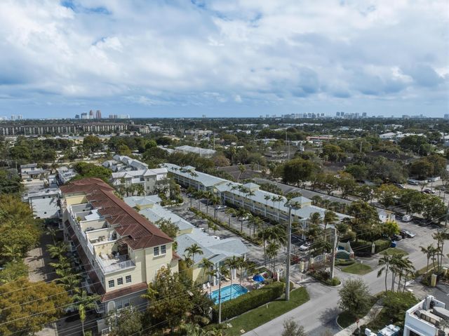 2660 NE 8th Avenue 102, Wilton Manors, FL 33334