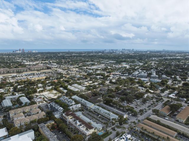 2660 NE 8th Avenue 102, Wilton Manors, FL 33334