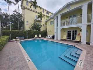 2660 NE 8th Avenue 102, Wilton Manors, FL 33334