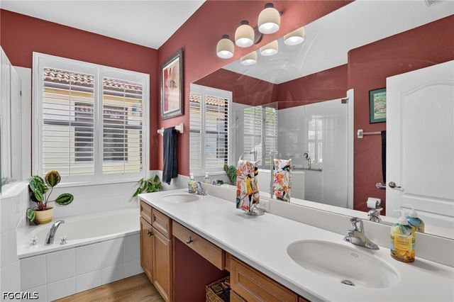12148 Country Day CIR, Fort Myers, FL 33913