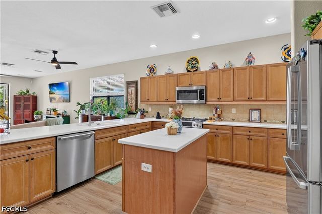 12148 Country Day CIR, Fort Myers, FL 33913