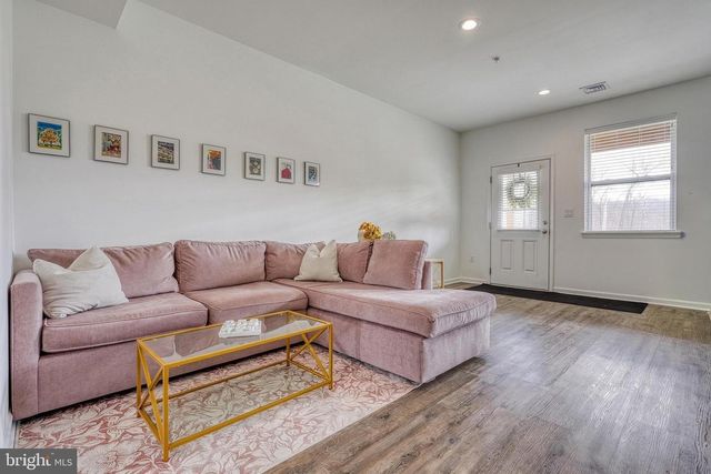 161 HIGH POINTE DR, Hummelstown, PA 17036