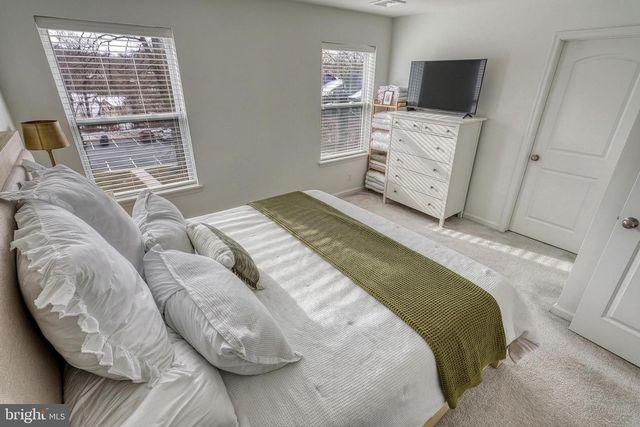 161 HIGH POINTE DR, Hummelstown, PA 17036