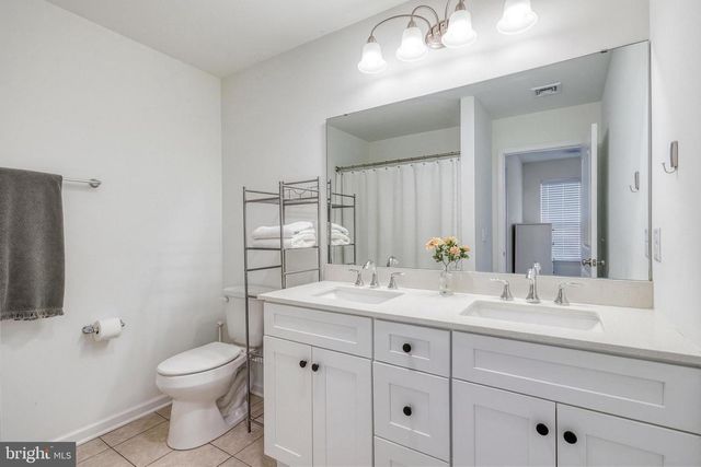 161 HIGH POINTE DR, Hummelstown, PA 17036