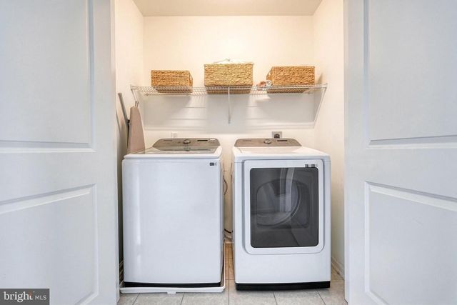 161 HIGH POINTE DR, Hummelstown, PA 17036