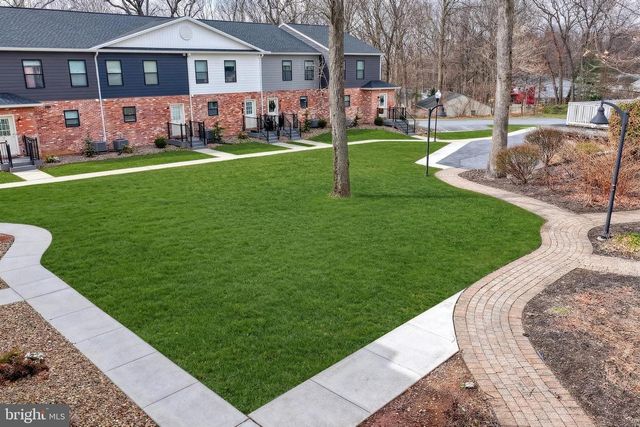 161 HIGH POINTE DR, Hummelstown, PA 17036