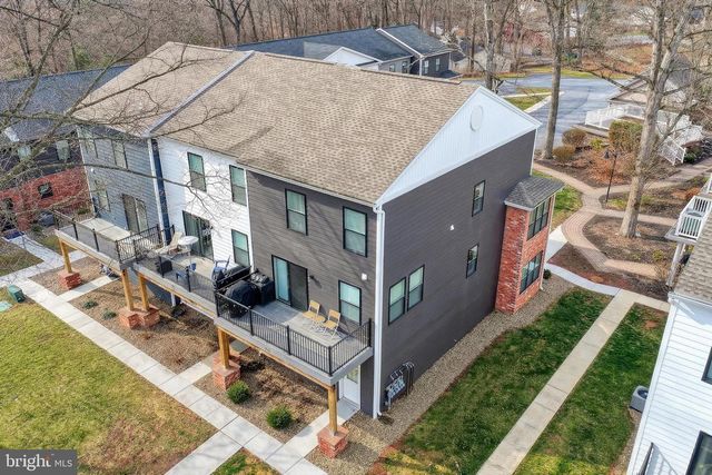 161 HIGH POINTE DR, Hummelstown, PA 17036