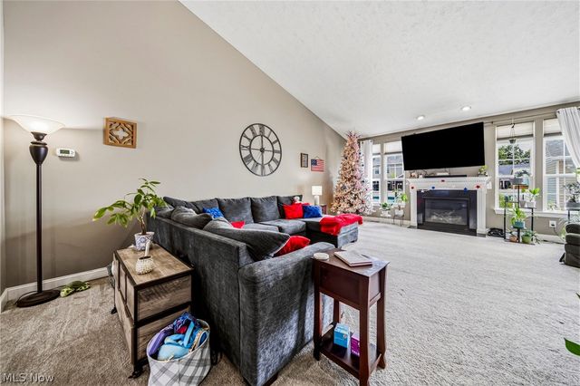 7347 Warblers Lane, North Ridgeville, OH 44039
