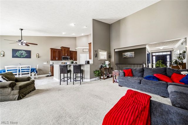 7347 Warblers Lane, North Ridgeville, OH 44039