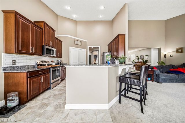 7347 Warblers Lane, North Ridgeville, OH 44039