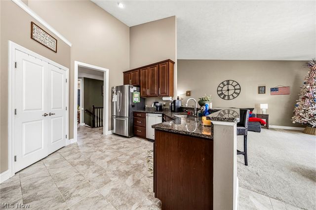 7347 Warblers Lane, North Ridgeville, OH 44039