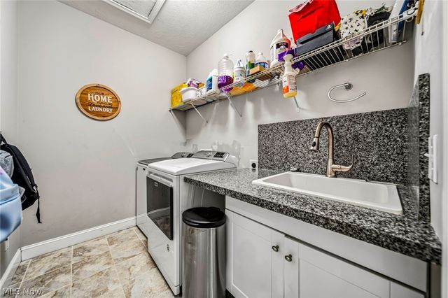 7347 Warblers Lane, North Ridgeville, OH 44039