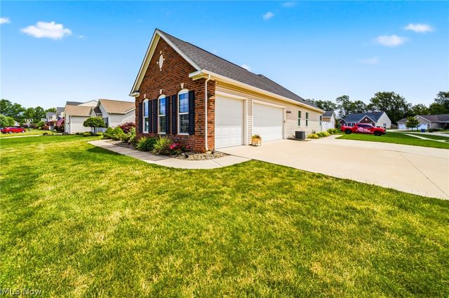 7347 Warblers Lane, North Ridgeville, OH 44039
