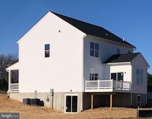 3049 PATRIOT LN, Fredericksburg, VA 22408