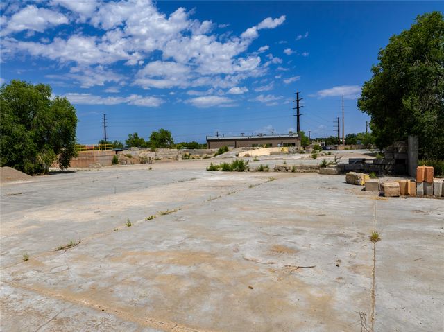 1281 Clark Road, Santa Fe, NM 87505