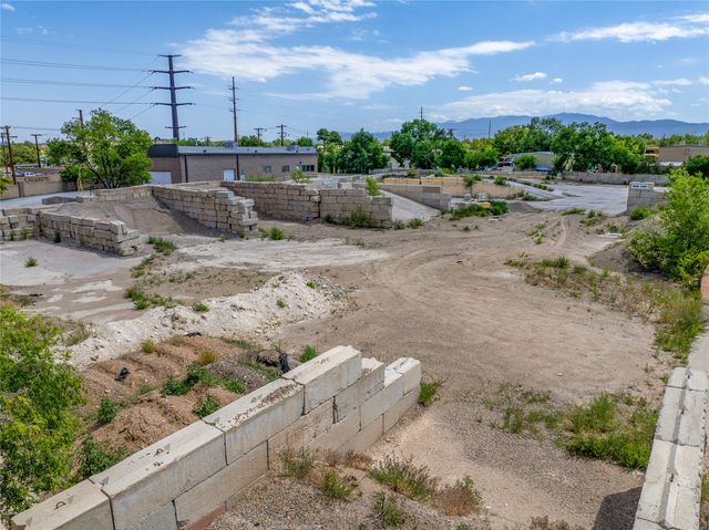 1281 Clark Road, Santa Fe, NM 87505