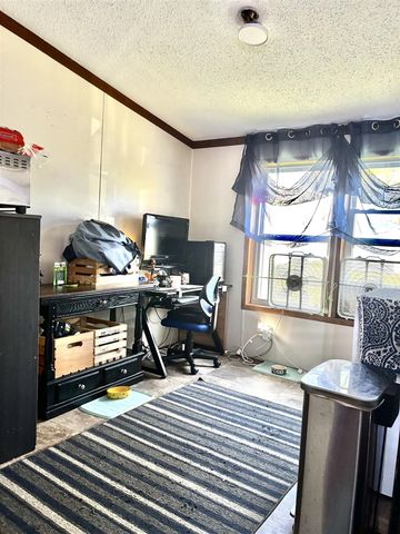 1194 W Grey Court, Wayland, MI 49348