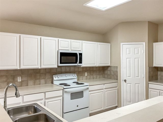 8429 Beaufort Court, Fort Worth, TX 76123