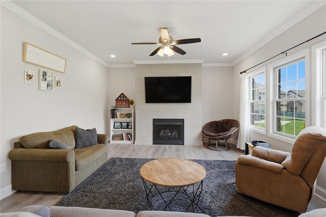 301 Juniper Way, Peters Twp, PA 15317