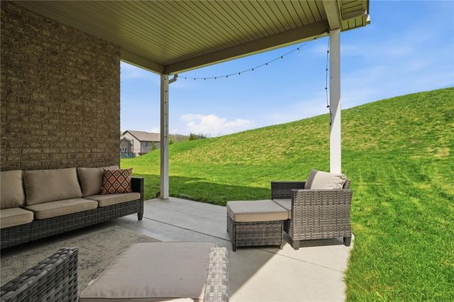 301 Juniper Way, Peters Twp, PA 15317