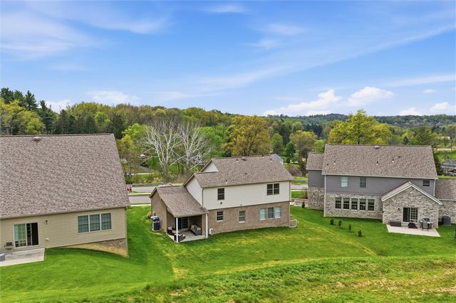 301 Juniper Way, Peters Twp, PA 15317