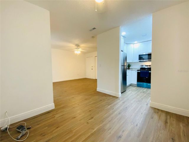 305 E WELLINGTON COURT 62, Tampa, FL 33604