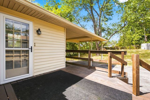 211 Blue Ridge Dr, Old Hickory, TN 37138