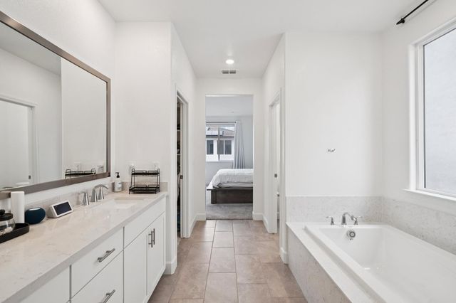 3837 Nava Ave, Sacramento, CA 95835