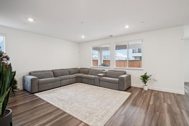 3837 Nava Ave, Sacramento, CA 95835