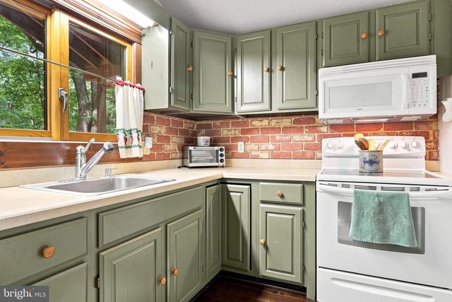 664 TUCKAHOE TRL, Hedgesville, WV 25427