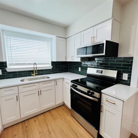 1703 Justin Lyn Street, Arlington, TX 76012