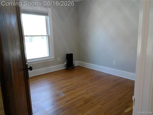 2041 N Main Street 1, Royal Oak, MI 48073