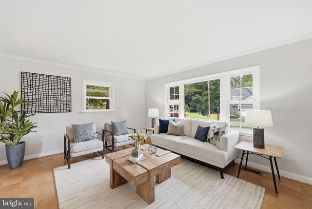 4414 GLENN ROSE ST, Fairfax, VA 22032