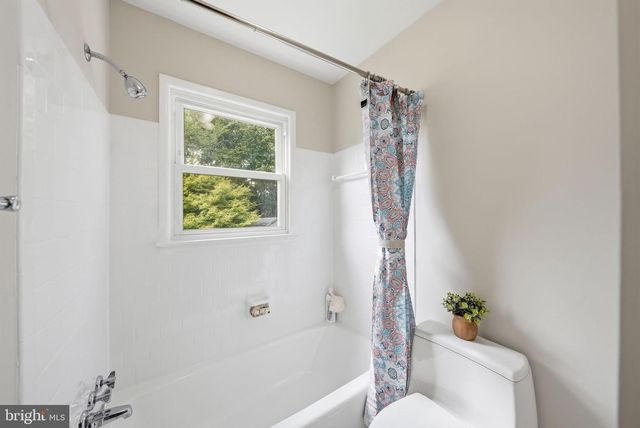 4414 GLENN ROSE ST, Fairfax, VA 22032