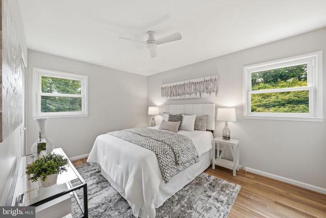 4414 GLENN ROSE ST, Fairfax, VA 22032