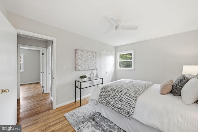 4414 GLENN ROSE ST, Fairfax, VA 22032