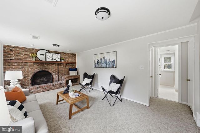 4414 GLENN ROSE ST, Fairfax, VA 22032