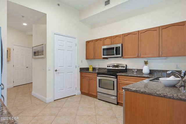 2 Oceans West Blvd Apt 103, Daytona Beach Shores, FL 32118