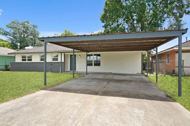 6826 Kingsway Drive, Houston, TX 77087