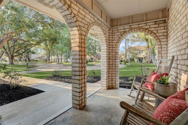 10803 Chevy Chase Drive, Houston, TX 77042