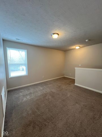 904 N 13th Street, Elwood, IN 46036