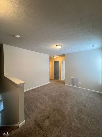 904 N 13th Street, Elwood, IN 46036