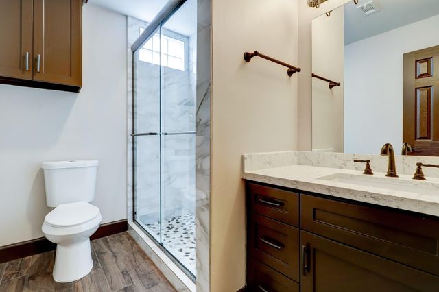 8715 Meadowcroft Drive 901, Houston, TX 77063