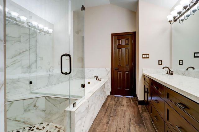 8715 Meadowcroft Drive 901, Houston, TX 77063