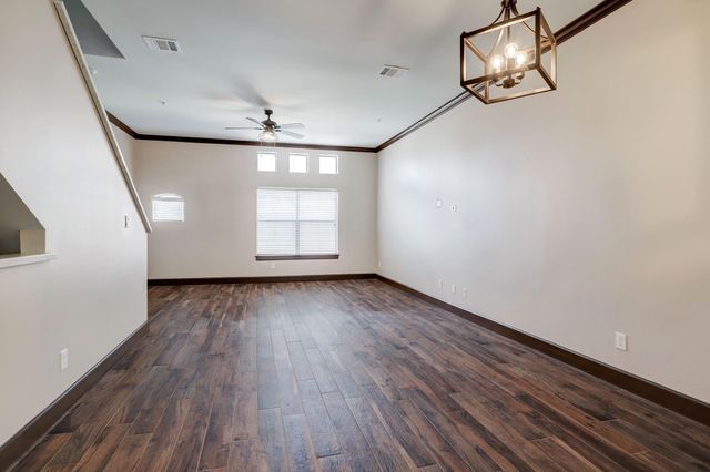 8715 Meadowcroft Drive 901, Houston, TX 77063