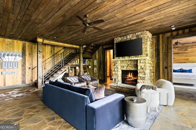 351 Black Dog Trail, Morganton, GA 30560