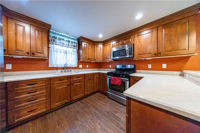 1120 Clare Ave, Shaler, PA 15209