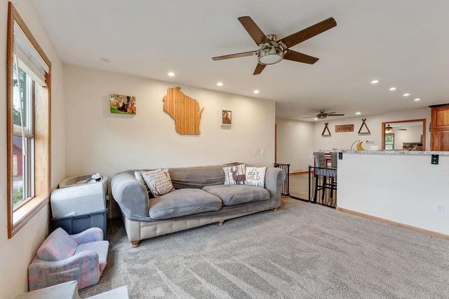 E13095 County Rd. W, Baraboo, WI 53913